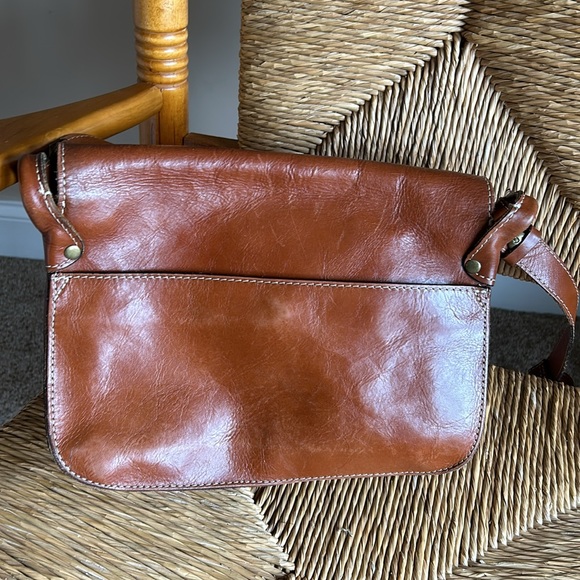 Patricia Nash leather Crossbody/Shoulder bag - Picture 2 of 10